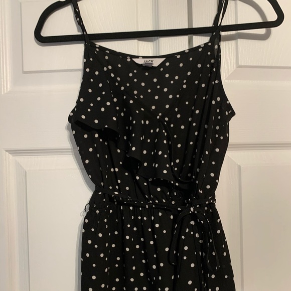 BB DAKOTA Ruffle Tank Top - Picture 2 of 4